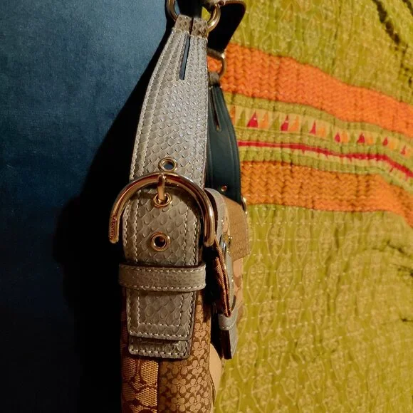 Coach Vintage Y2K Optic Signature Demi Shoulder Bag (No. C05Q-3689)